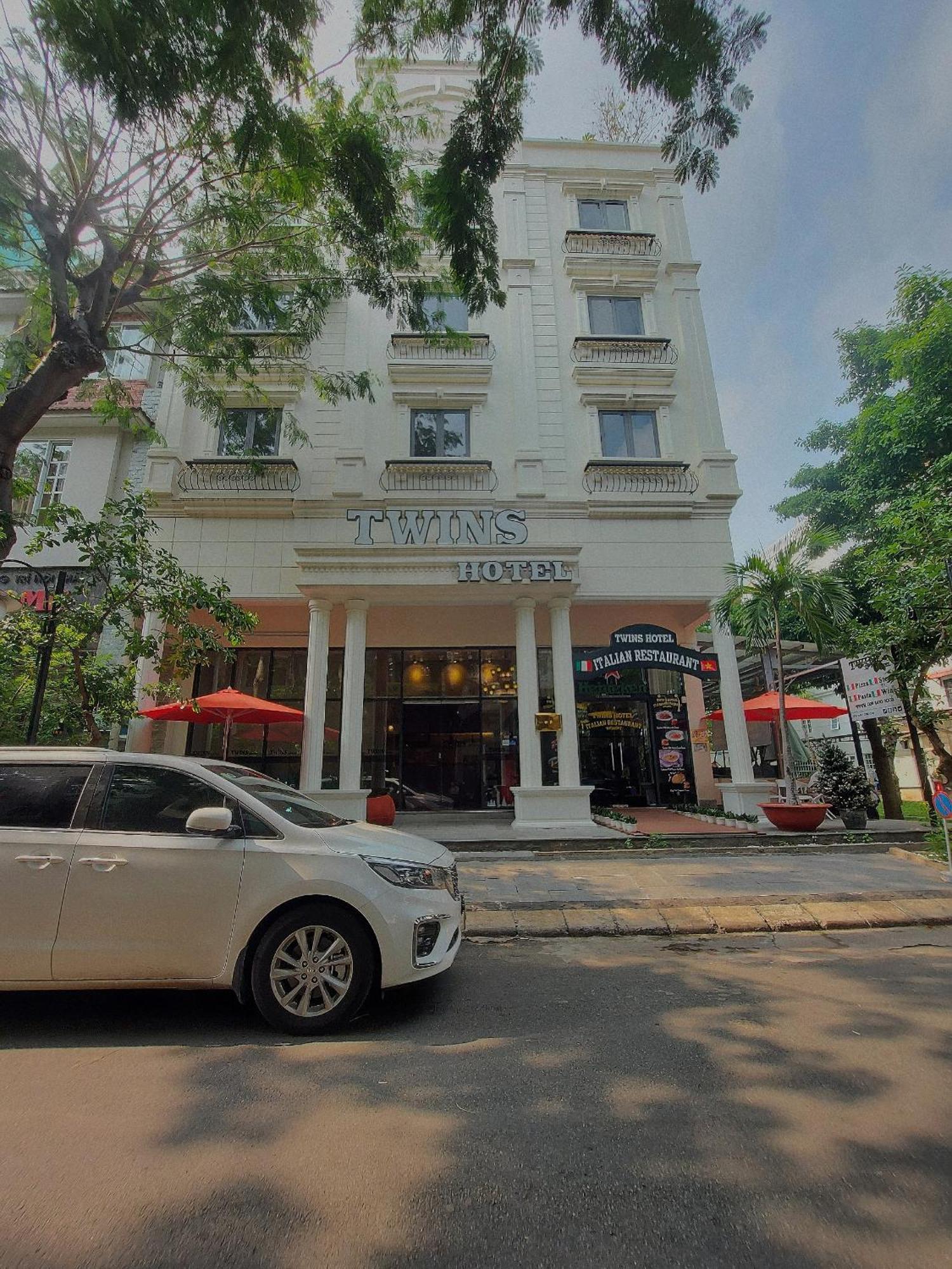 Twins Hotel Thành Pho Ho Chí Minh Esterno foto